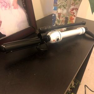 Hot Tools Curling Iron